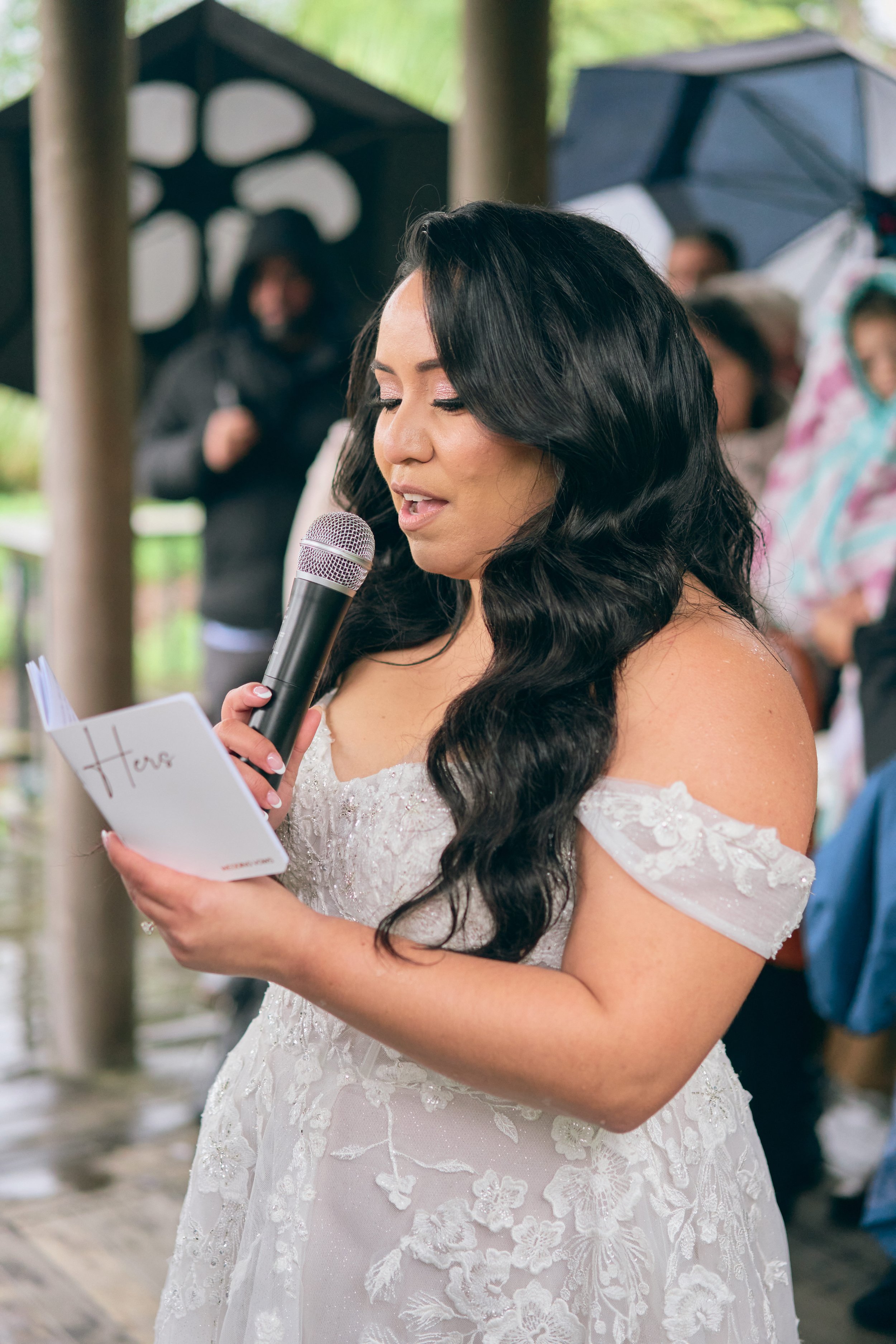 Bride recites her vows