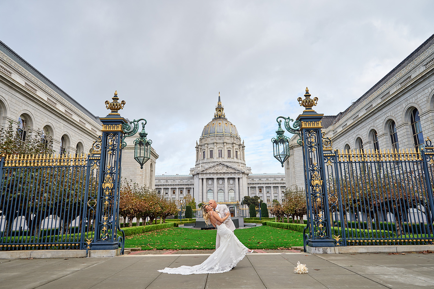 SF City Hall Couple Exterior Wedding Photography