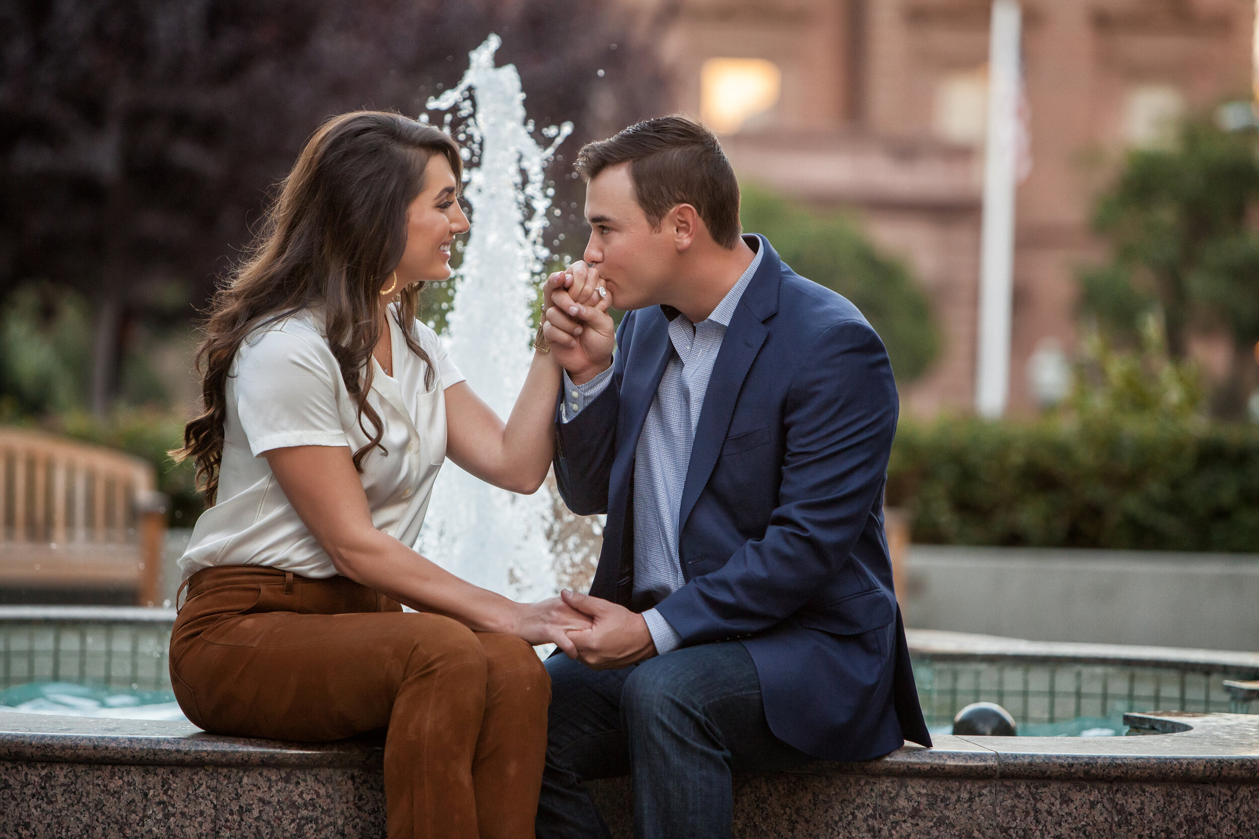 Engagement Photography in front of a fountain in San Francisco